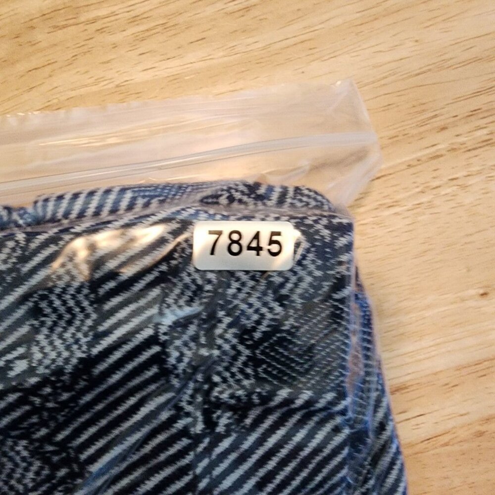 Lands End Elastic Waist Sport Knit Straight Leg Crop Capri Pants Blue Floral MP - Picture 14 of 14